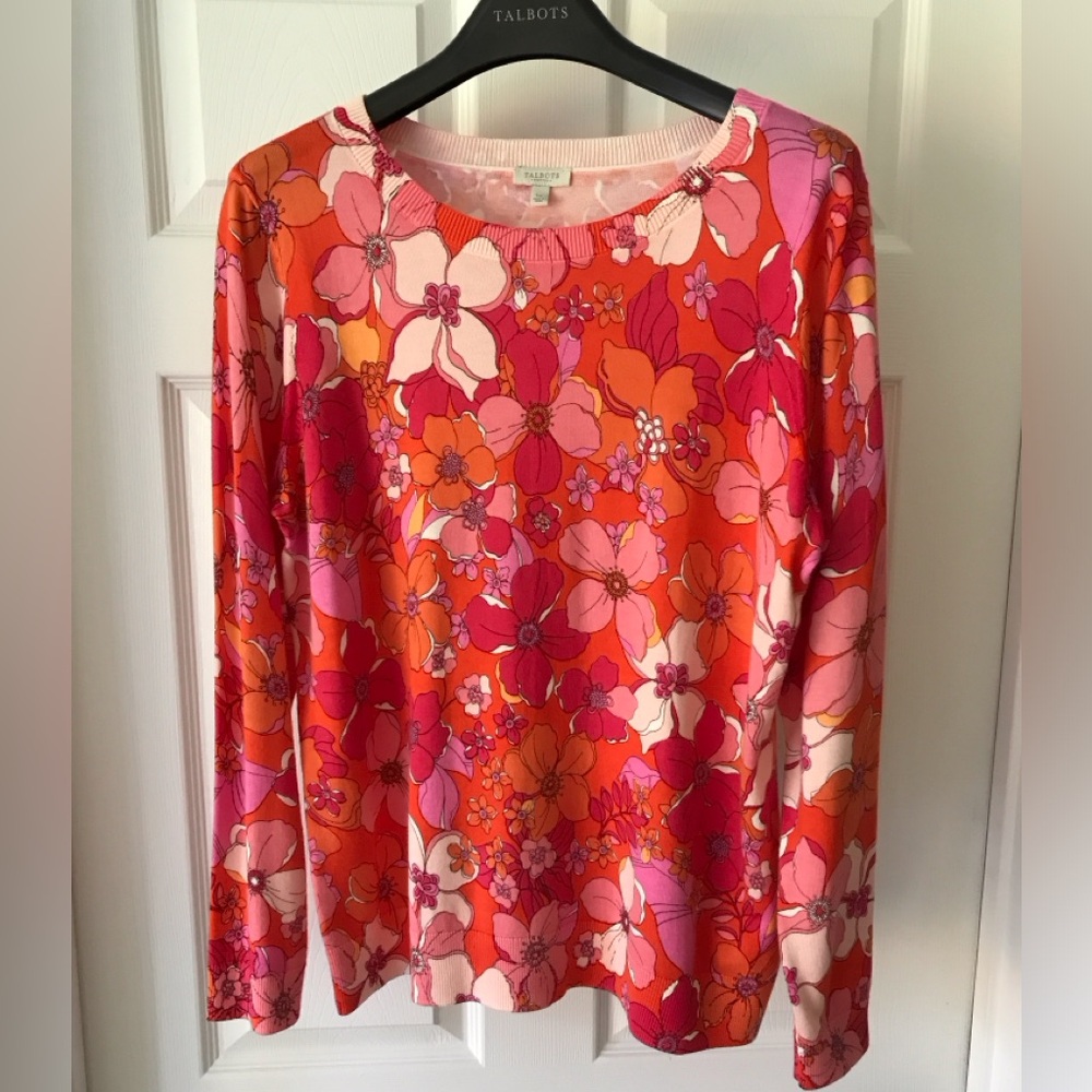 Talbots pop of color long sleeve top in a beautiful mix of pinks, orange & white